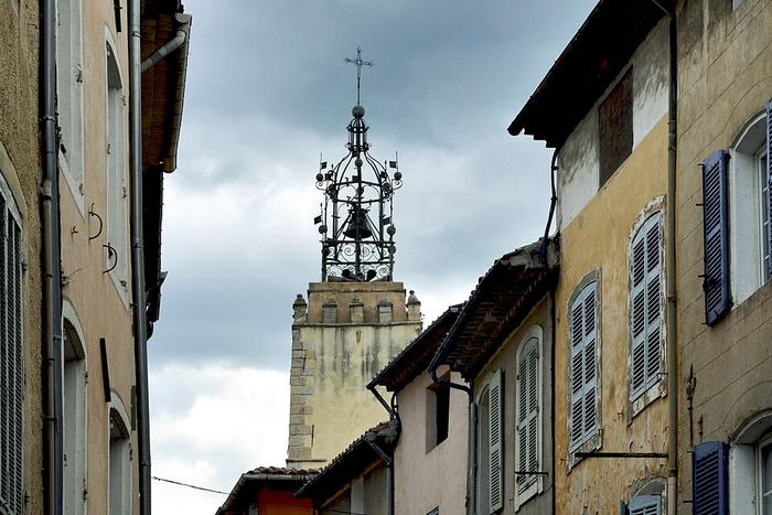 Saint-Maximin-la-Sainte-Baume — Immobilier — CENTURY 21 Agence Millénium — campanile_basilique