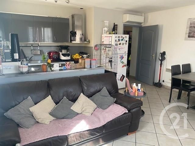 Afficher la photo en grand appartement à vendre - 4 pièces - 80.0 m2 - ST MAXIMIN LA STE BAUME - 83 - PROVENCE-ALPES-COTE-D-AZUR - Century 21 Agence Millénium