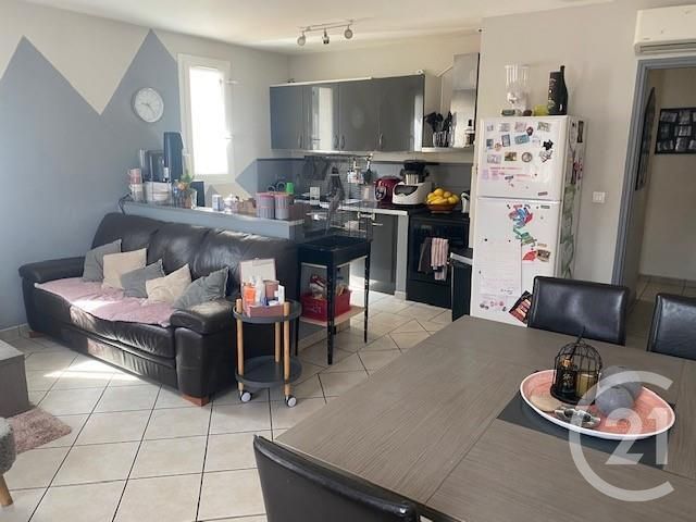 Afficher la photo en grand appartement à vendre - 4 pièces - 80.0 m2 - ST MAXIMIN LA STE BAUME - 83 - PROVENCE-ALPES-COTE-D-AZUR - Century 21 Agence Millénium