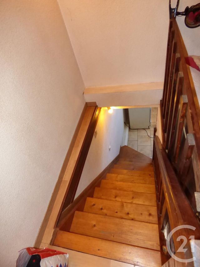 Afficher la photo en grand Appartement T3 à vendre - 3 pièces - 30.0 m2 - ST MAXIMIN LA STE BAUME - 83 - PROVENCE-ALPES-COTE-D-AZUR - Century 21 Agence Millénium