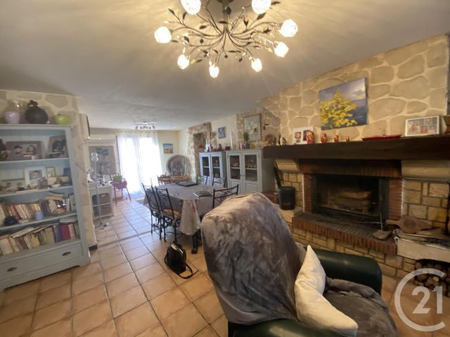 Afficher la photo en grand maison à vendre - 7 pièces - 142.8 m2 - SEILLONS SOURCE D ARGENS - 83 - PROVENCE-ALPES-COTE-D-AZUR - Century 21 Agence Millénium