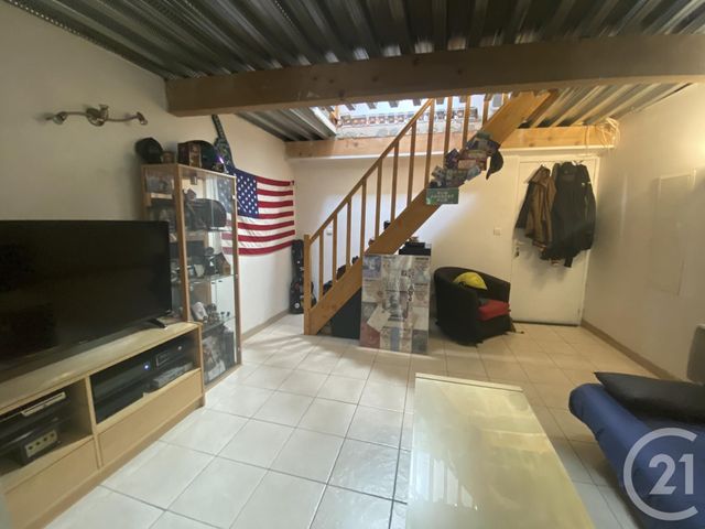 Afficher la photo en grand Appartement F2 à vendre - 2 pièces - 42.99 m2 - LE VAL - 83 - PROVENCE-ALPES-COTE-D-AZUR - Century 21 Agence Millénium