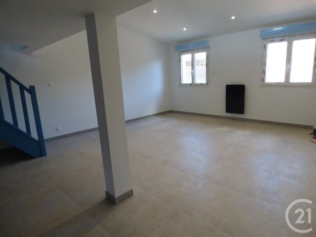 Afficher la photo en grand Appartement Duplex à vendre - 2 pièces - 29.0 m2 - TRETS - 13 - PROVENCE-ALPES-COTE-D-AZUR - Century 21 Agence Millénium