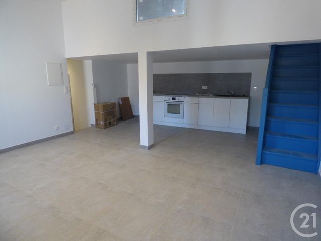Afficher la photo en grand Appartement Duplex à vendre - 2 pièces - 29.0 m2 - TRETS - 13 - PROVENCE-ALPES-COTE-D-AZUR - Century 21 Agence Millénium