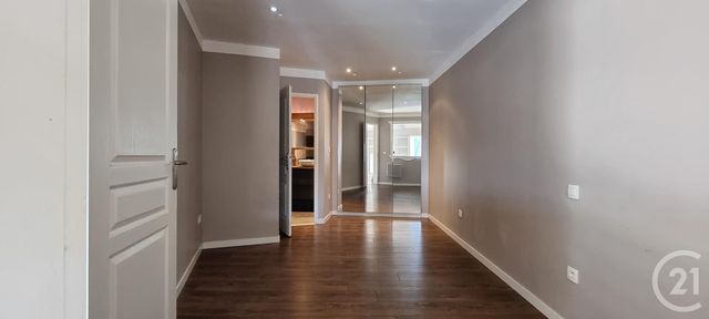 Appartement T2 à vendre - 2 pièces - 34.75 m2 - CARCES - 83 - PROVENCE-ALPES-COTE-D-AZUR - Century 21 Agence Millénium Appartement T2 à vendre - 2 pièces - 34.75 m2 - CARCES - 83 - PROVENCE-ALPES-COTE-D-AZUR - Century 21 Agence Millénium