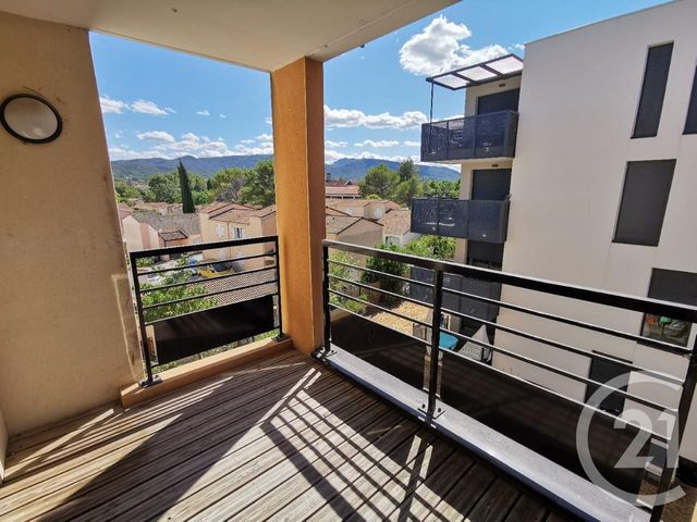 Afficher la photo en grand Appartement T2 à vendre - 2 pièces - 35.0 m2 - BRIGNOLES - 83 - PROVENCE-ALPES-COTE-D-AZUR - Century 21 Agence Millénium