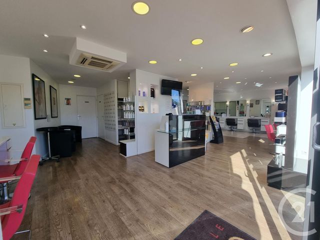 commerce à vendre - 70.0 m2 - ST MAXIMIN LA STE BAUME - 83 - PROVENCE-ALPES-COTE-D-AZUR - Century 21 Agence Millénium