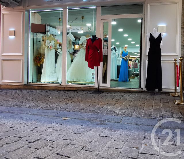 commerce à vendre - 100.0 m2 - ST MAXIMIN LA STE BAUME - 83 - PROVENCE-ALPES-COTE-D-AZUR - Century 21 Agence Millénium