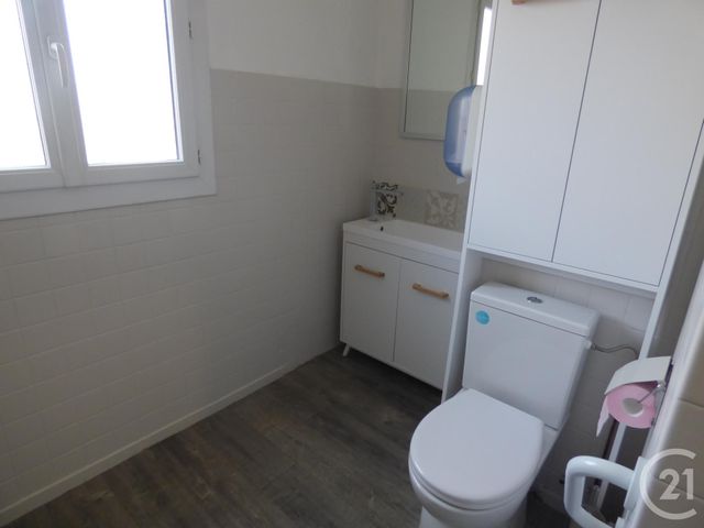 entreprise à louer - 134.0 m2 - ST MAXIMIN LA STE BAUME - 83 - PROVENCE-ALPES-COTE-D-AZUR - Century 21 Agence Millénium