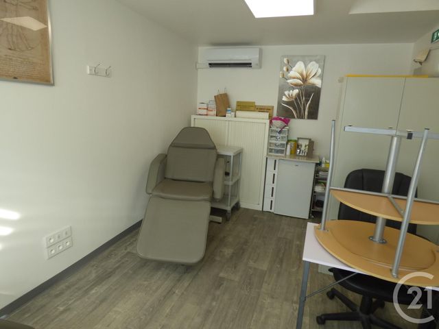 entreprise à louer - 134.0 m2 - ST MAXIMIN LA STE BAUME - 83 - PROVENCE-ALPES-COTE-D-AZUR - Century 21 Agence Millénium