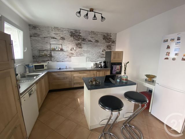Appartement à vendre - 2 pièces - 64.68 m2 - ST MAXIMIN LA STE BAUME - 83 - PROVENCE-ALPES-COTE-D-AZUR - Century 21 Agence Millénium