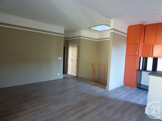 maison à louer - 3 pièces - 76.83 m2 - ST MAXIMIN LA STE BAUME - 83 - PROVENCE-ALPES-COTE-D-AZUR - Century 21 Agence Millénium