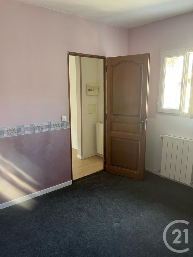 Appartement T3 à louer - 3 pièces - 83.52 m2 - TOURVES - 83 - PROVENCE-ALPES-COTE-D-AZUR - Century 21 Agence Millénium