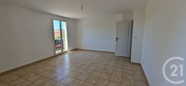 Afficher la photo en grand Appartement T4 à vendre - 4 pièces - 82.08 m2 - ST MAXIMIN LA STE BAUME - 83 - PROVENCE-ALPES-COTE-D-AZUR - Century 21 Agence Millénium