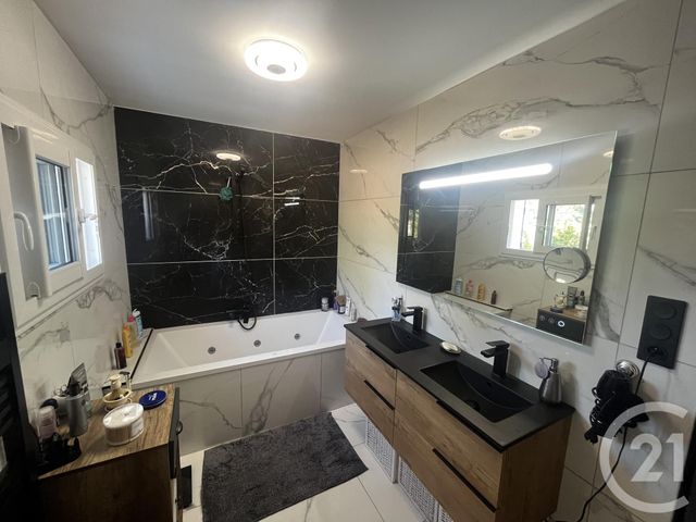 maison à vendre - 10 pièces - 217.0 m2 - ST JULIEN - 83 - PROVENCE-ALPES-COTE-D-AZUR - Century 21 Agence Millénium