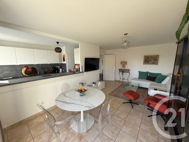 Appartement F4 à vendre - 4 pièces - 80.0 m2 - ST MAXIMIN LA STE BAUME - 83 - PROVENCE-ALPES-COTE-D-AZUR - Century 21 Agence Millénium