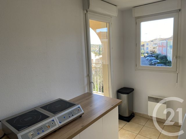 Appartement F3 à vendre - 3 pièces - 70.0 m2 - ST MAXIMIN LA STE BAUME - 83 - PROVENCE-ALPES-COTE-D-AZUR - Century 21 Agence Millénium