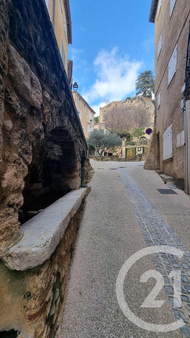 Appartement F1 bis à vendre - 2 pièces - 46.0 m2 - BARJOLS - 83 - PROVENCE-ALPES-COTE-D-AZUR - Century 21 Agence Millénium