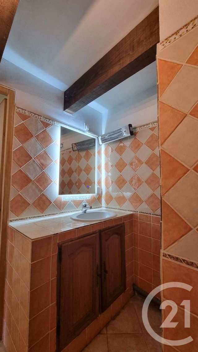 Appartement F1 bis à vendre - 2 pièces - 46.0 m2 - BARJOLS - 83 - PROVENCE-ALPES-COTE-D-AZUR - Century 21 Agence Millénium