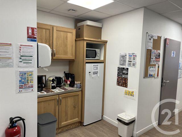 divers à louer - 85.66 m2 - ST MAXIMIN LA STE BAUME - 83 - PROVENCE-ALPES-COTE-D-AZUR - Century 21 Agence Millénium