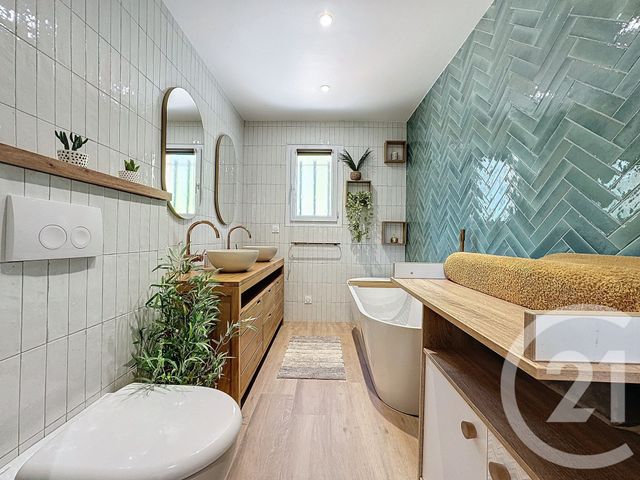 maison à vendre - 7 pièces - 255.0 m2 - NANS LES PINS - 83 - PROVENCE-ALPES-COTE-D-AZUR - Century 21 Agence Millénium