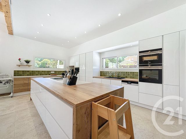 maison à vendre - 7 pièces - 255.0 m2 - NANS LES PINS - 83 - PROVENCE-ALPES-COTE-D-AZUR - Century 21 Agence Millénium