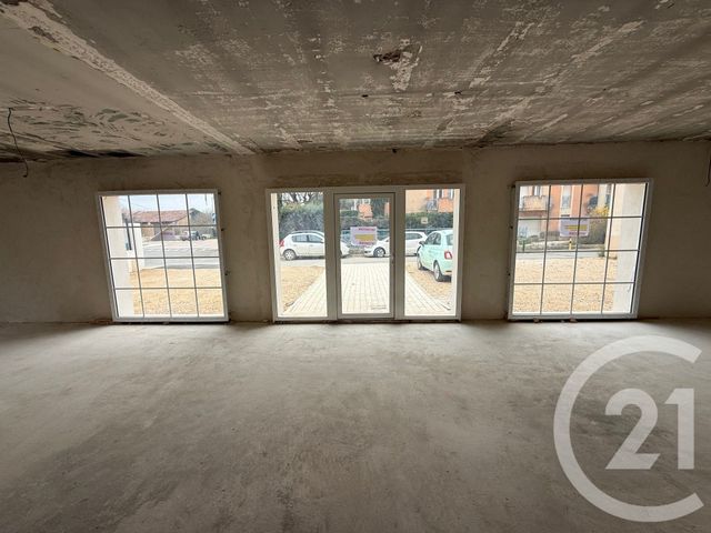 commerce à louer - 105.0 m2 - ST MAXIMIN LA STE BAUME - 83 - PROVENCE-ALPES-COTE-D-AZUR - Century 21 Agence Millénium