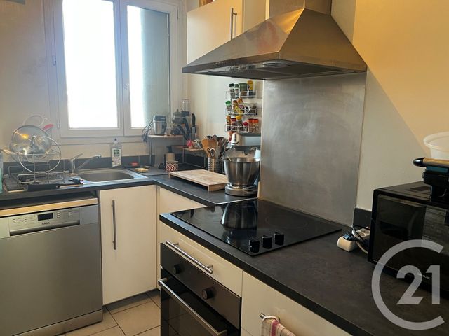 Appartement F3 à vendre - 3 pièces - 61.38 m2 - BRIGNOLES - 83 - PROVENCE-ALPES-COTE-D-AZUR - Century 21 Agence Millénium