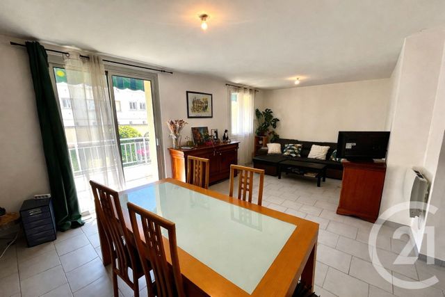 Appartement F3 à vendre - 3 pièces - 61.38 m2 - BRIGNOLES - 83 - PROVENCE-ALPES-COTE-D-AZUR - Century 21 Agence Millénium