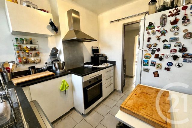 Appartement F3 à vendre - 3 pièces - 61.38 m2 - BRIGNOLES - 83 - PROVENCE-ALPES-COTE-D-AZUR - Century 21 Agence Millénium
