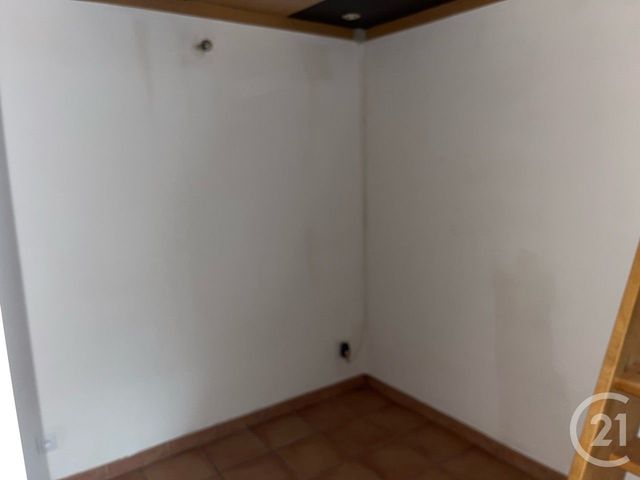 Appartement Studio à louer - 1 pièce - 23.61 m2 - ST MAXIMIN LA STE BAUME - 83 - PROVENCE-ALPES-COTE-D-AZUR - Century 21 Agence Millénium