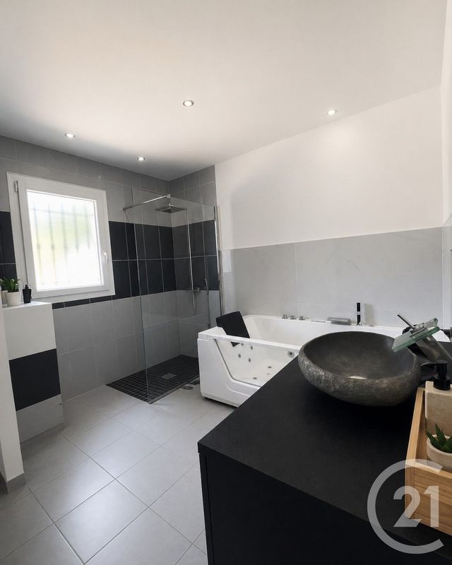 maison à vendre - 5 pièces - 150.0 m2 - ST MAXIMIN LA STE BAUME - 83 - PROVENCE-ALPES-COTE-D-AZUR - Century 21 Agence Millénium