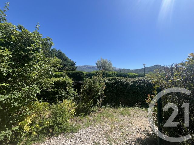 maison à louer - 3 pièces - 61.91 m2 - NANS LES PINS - 83 - PROVENCE-ALPES-COTE-D-AZUR - Century 21 Agence Millénium