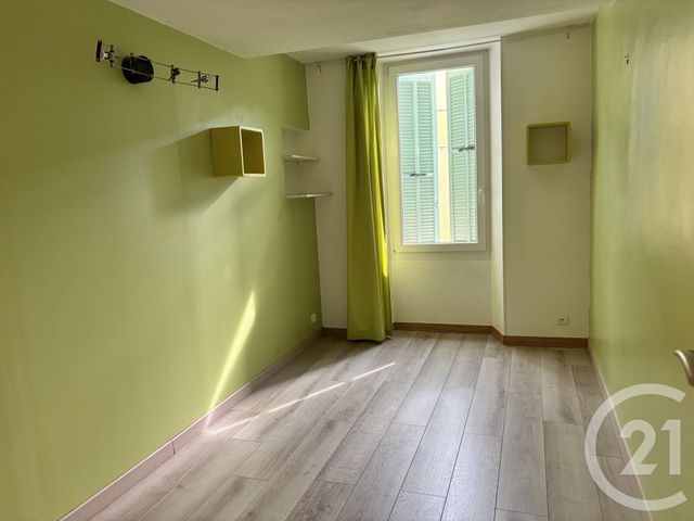 Appartement F6 à vendre - 5 pièces - 128.0 m2 - MAZAUGUES - 83 - PROVENCE-ALPES-COTE-D-AZUR - Century 21 Agence Millénium