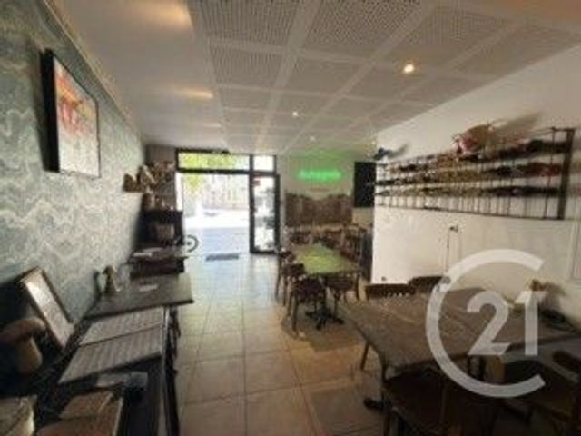 commerce à vendre - 93.0 m2 - ST MAXIMIN LA STE BAUME - 83 - PROVENCE-ALPES-COTE-D-AZUR - Century 21 Agence Millénium