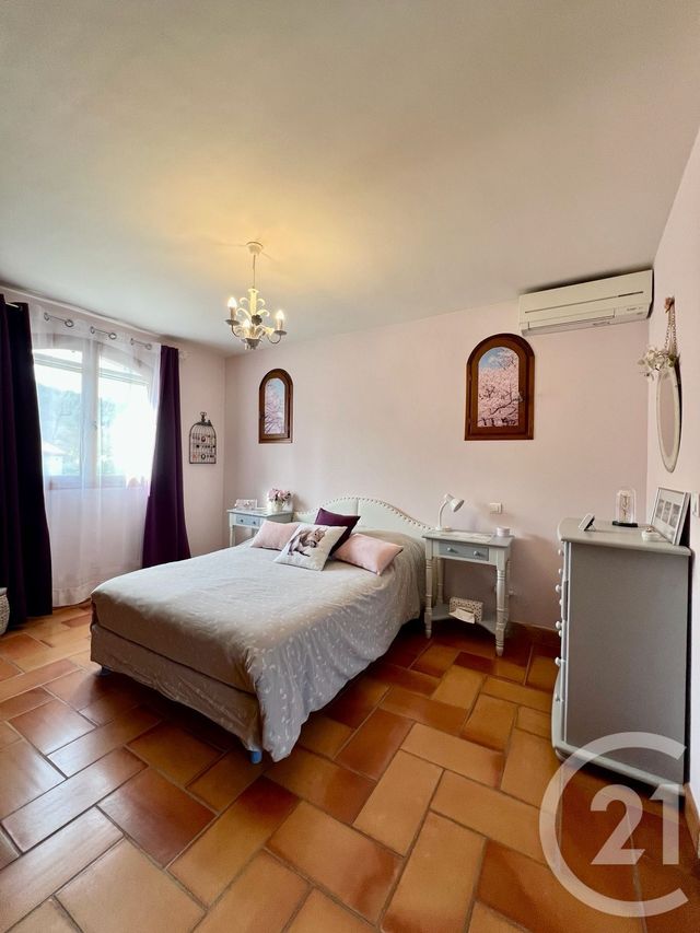 maison à vendre - 5 pièces - 220.0 m2 - NANS LES PINS - 83 - PROVENCE-ALPES-COTE-D-AZUR - Century 21 Agence Millénium