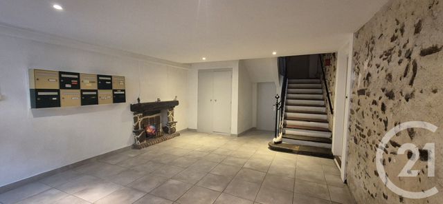 Appartement T3 à vendre - 3 pièces - 59.26 m2 - TOURVES - 83 - PROVENCE-ALPES-COTE-D-AZUR - Century 21 Agence Millénium